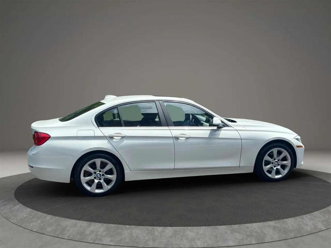 BMW 3-Series 320i xDrive 2015