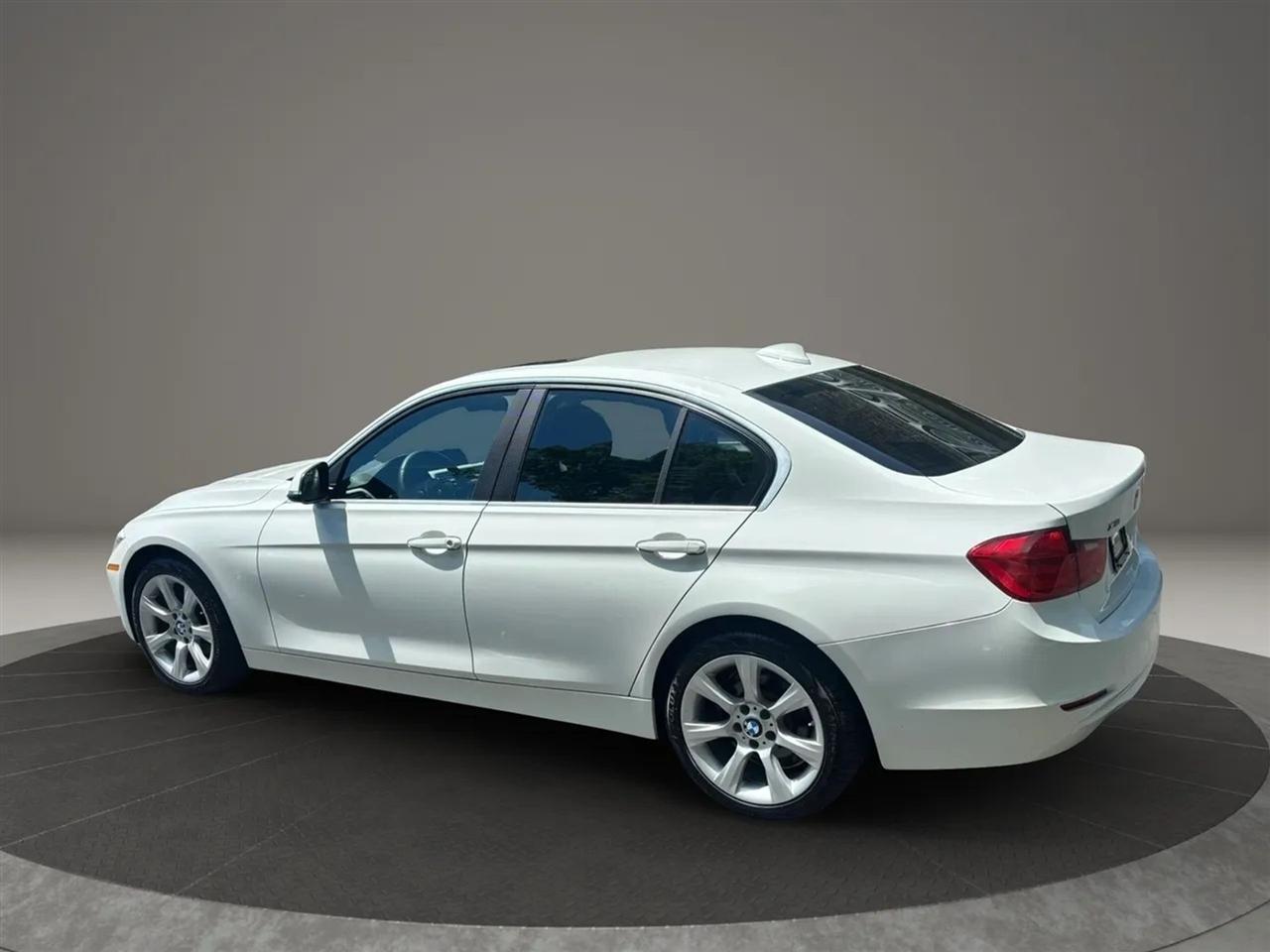 BMW 3-Series 320i xDrive 2015