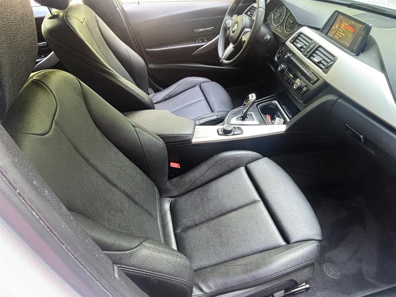 BMW 3-Series 320i xDrive 2015