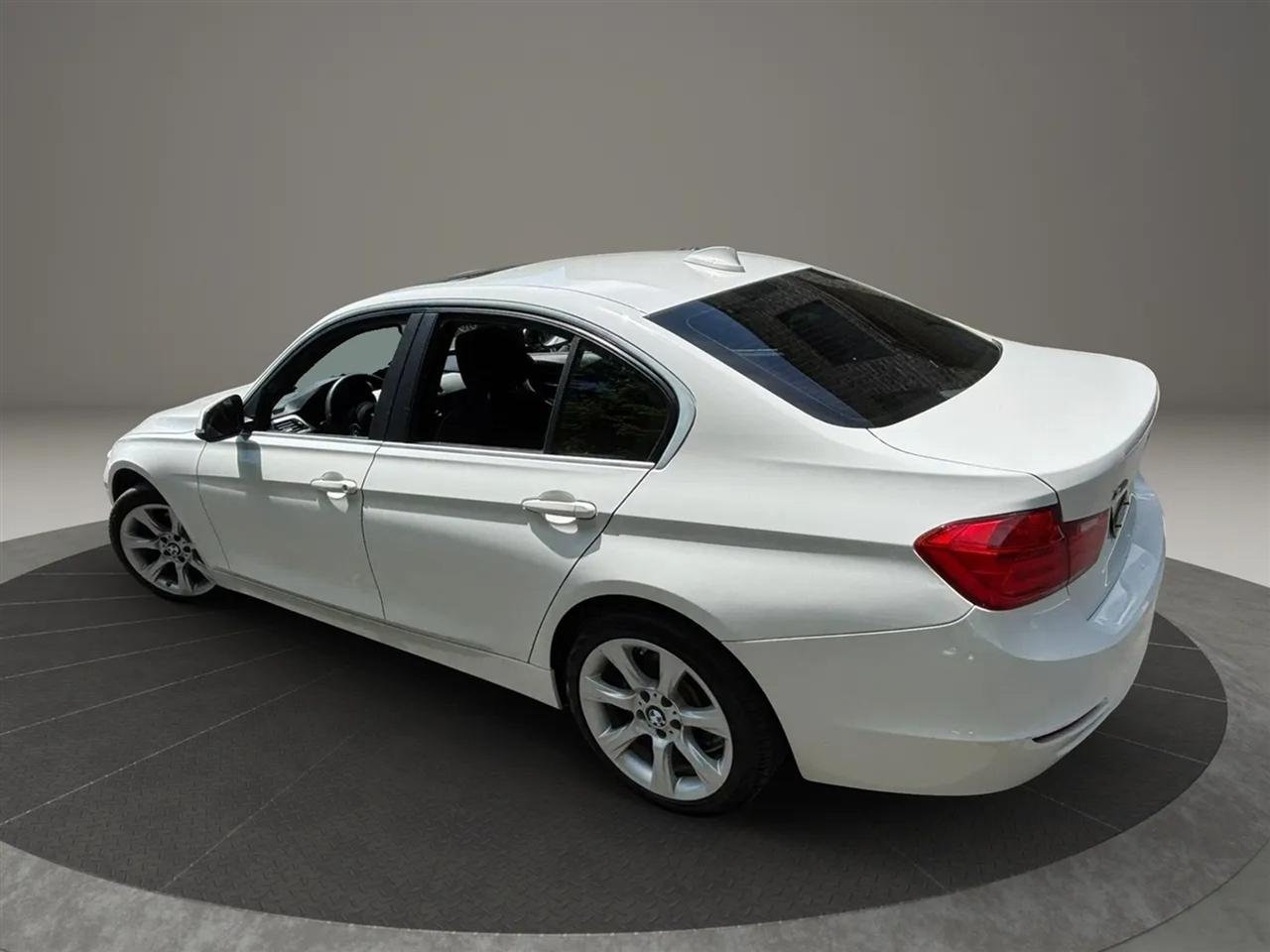 BMW 3-Series 320i xDrive 2015