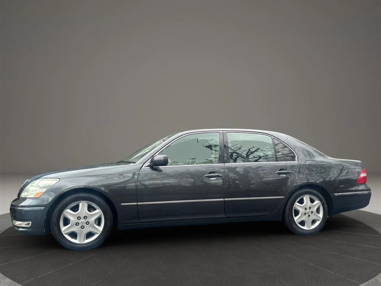 Lexus LS 430 Sedan 2004