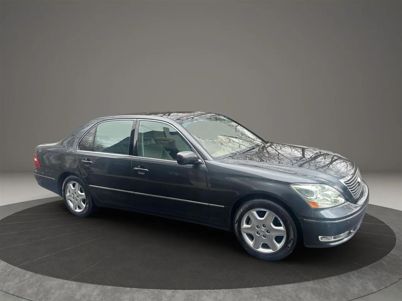 Lexus LS 430 Sedan 2004