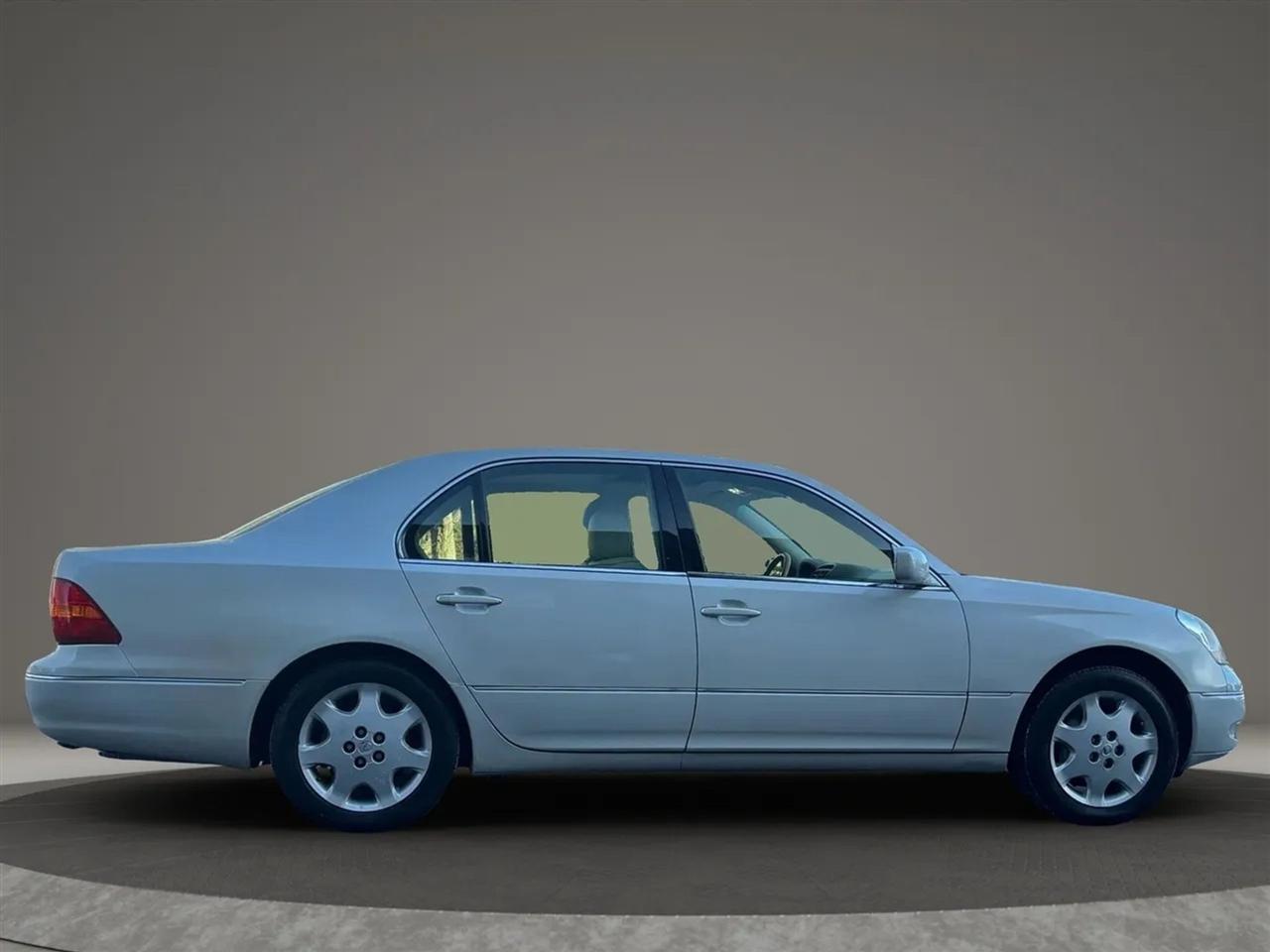 Lexus LS 430 Sedan 2003