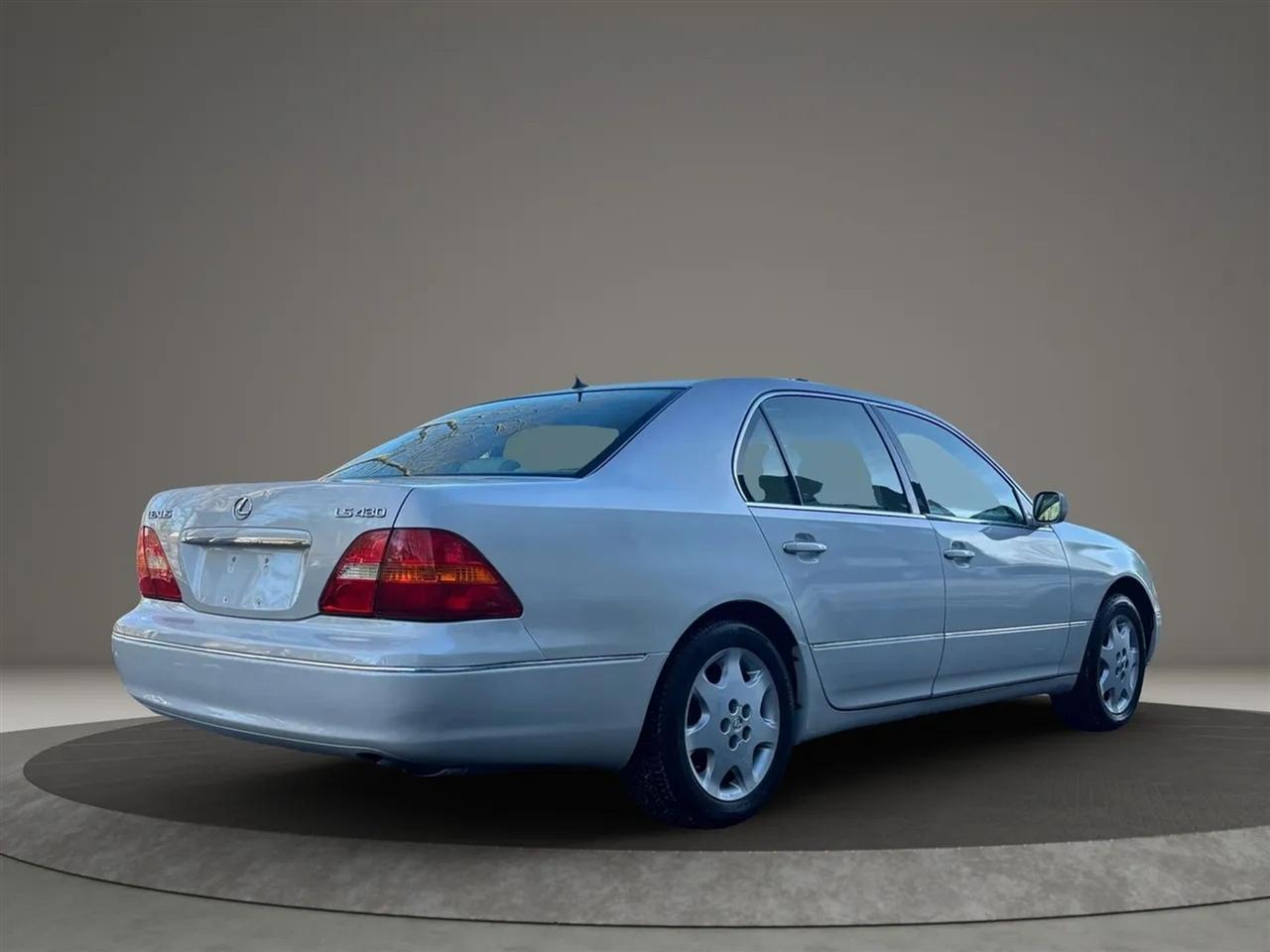 Lexus LS 430 Sedan 2003