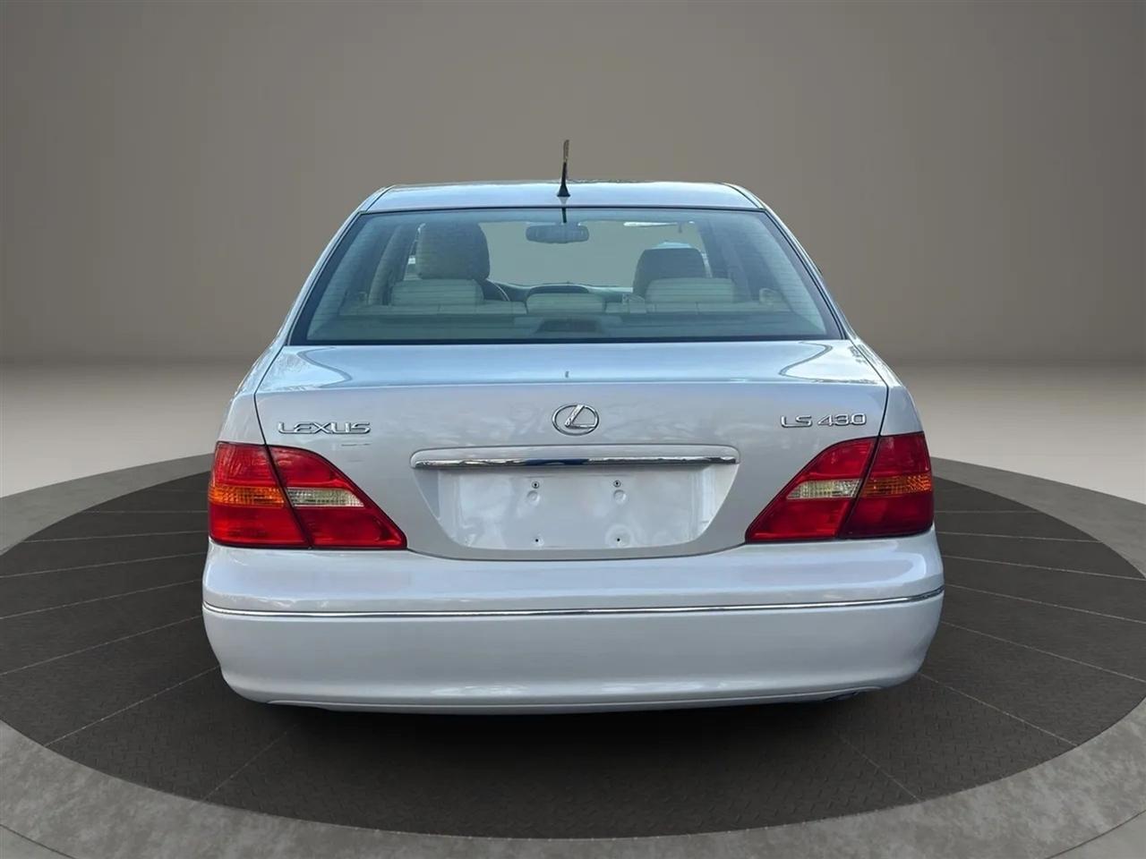 Lexus LS 430 Sedan 2003