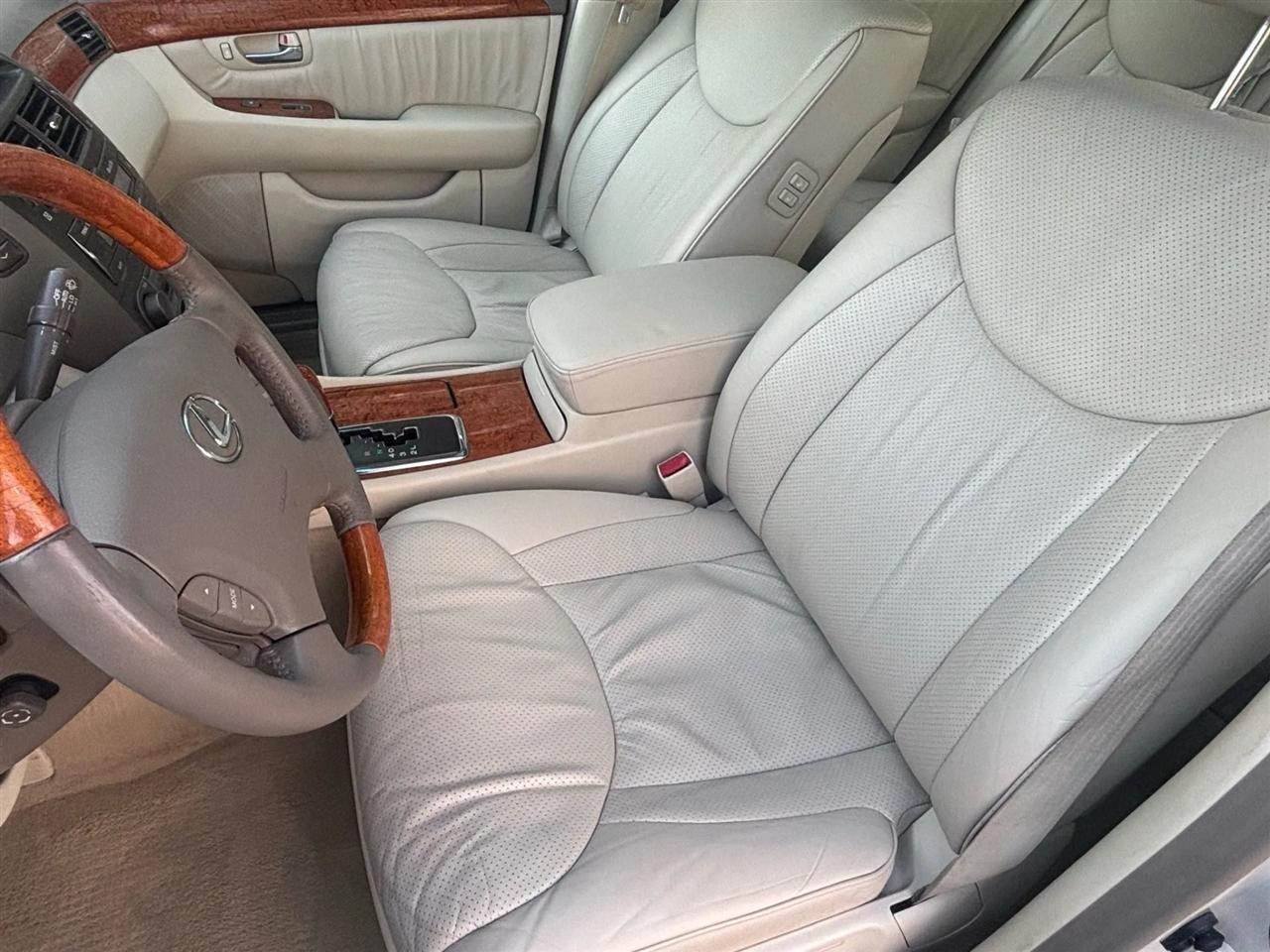 Lexus LS 430 Sedan 2003