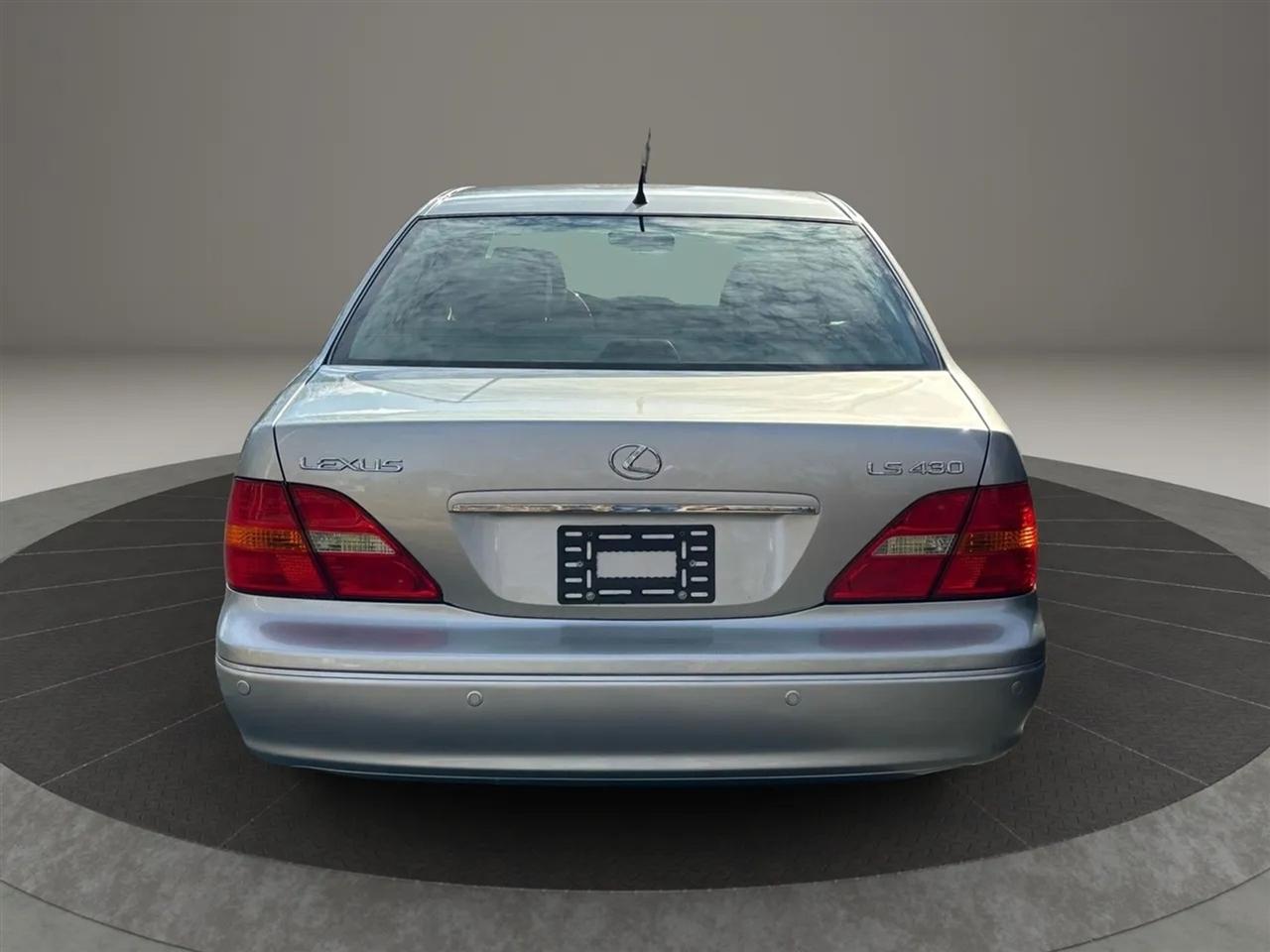 Lexus LS 430 Sedan 2003