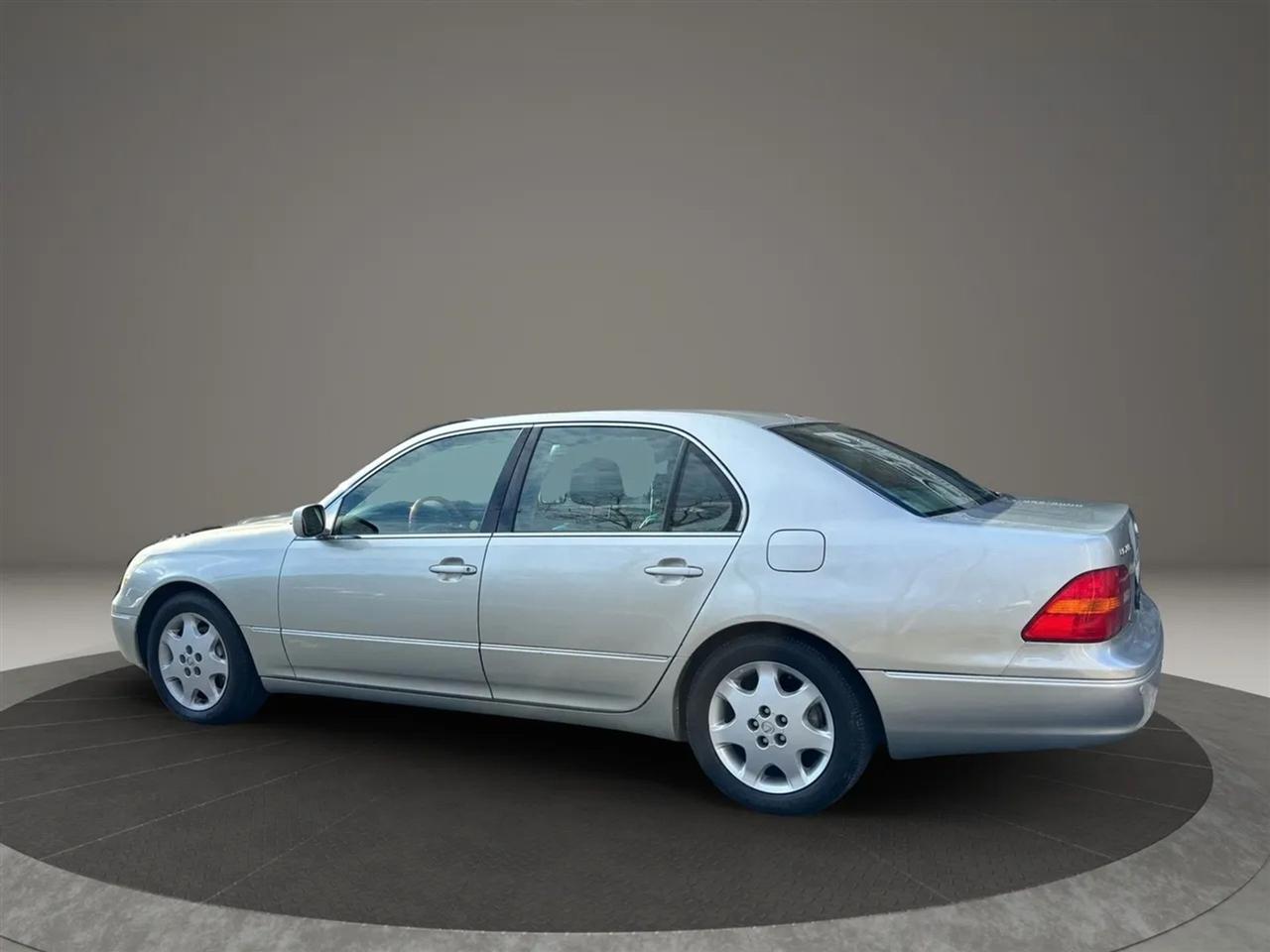 Lexus LS 430 Sedan 2003
