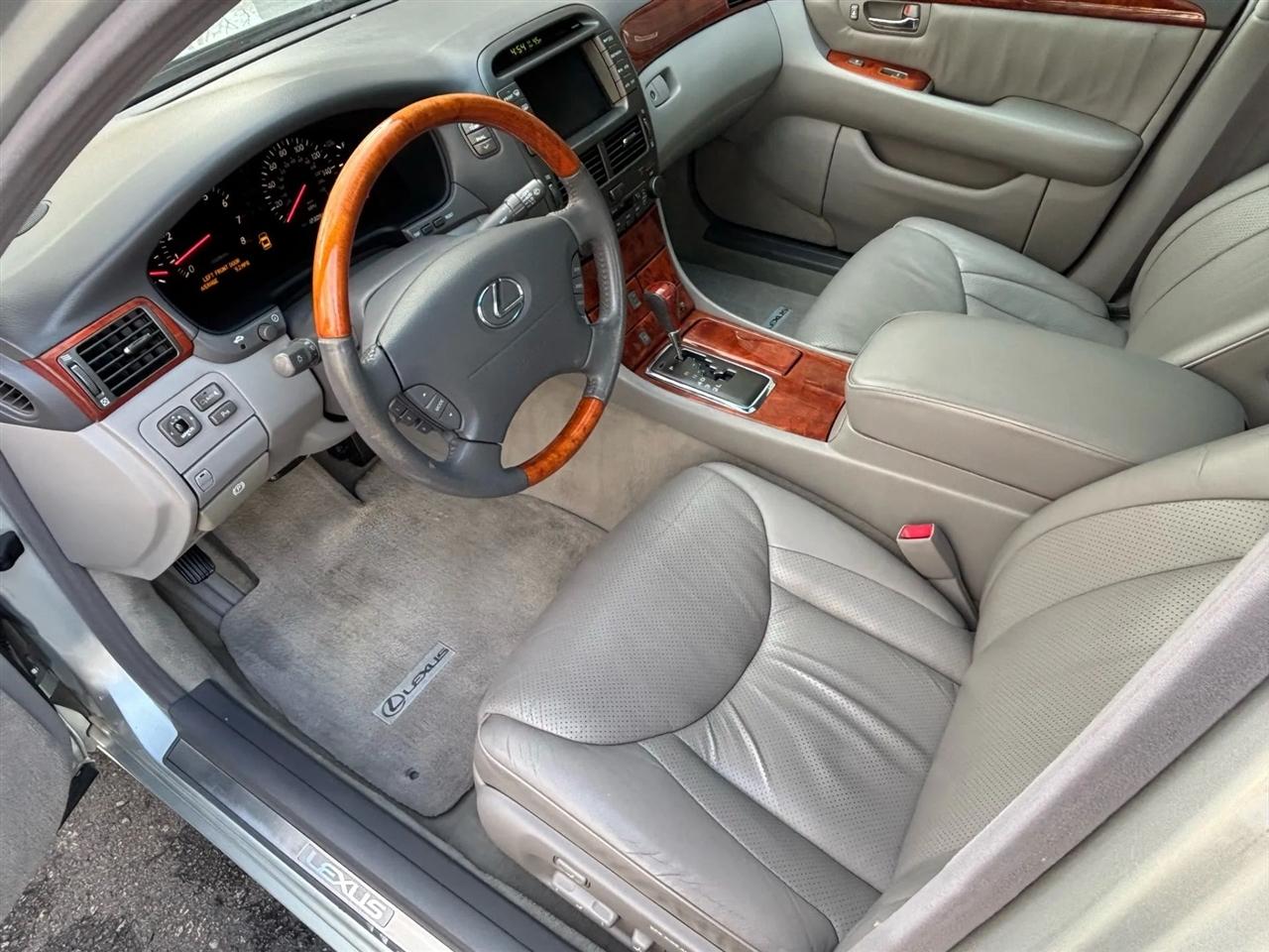 Lexus LS 430 Sedan 2003