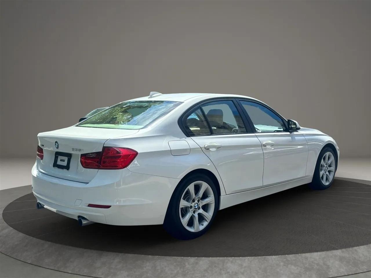 BMW 3-Series 335i xDrive Sedan 2014