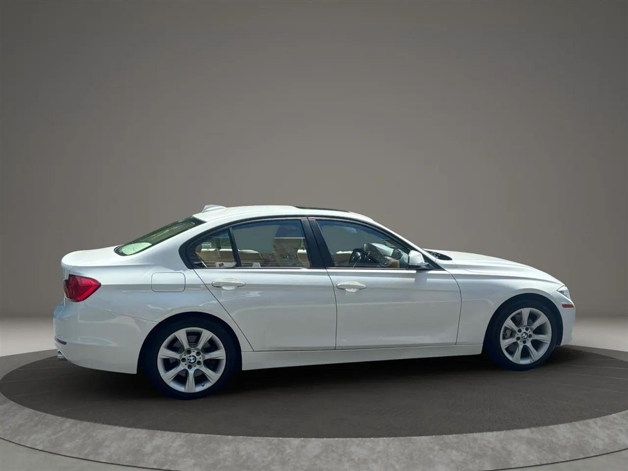 BMW 3-Series 335i xDrive Sedan 2014