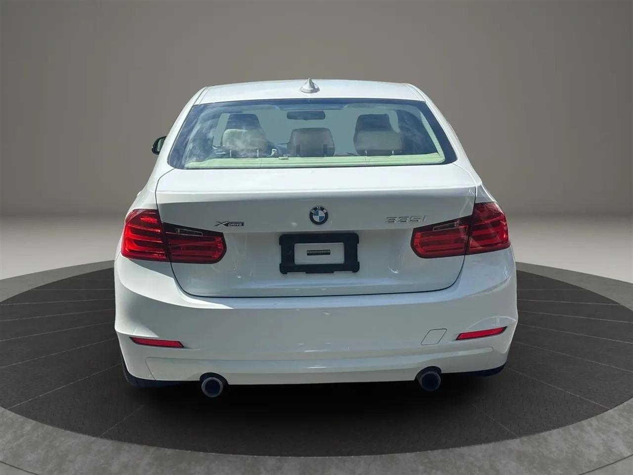 BMW 3-Series 335i xDrive Sedan 2014