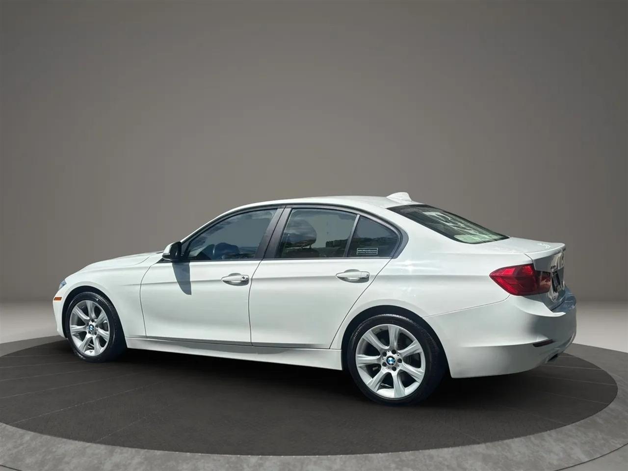 BMW 3-Series 335i xDrive Sedan 2014