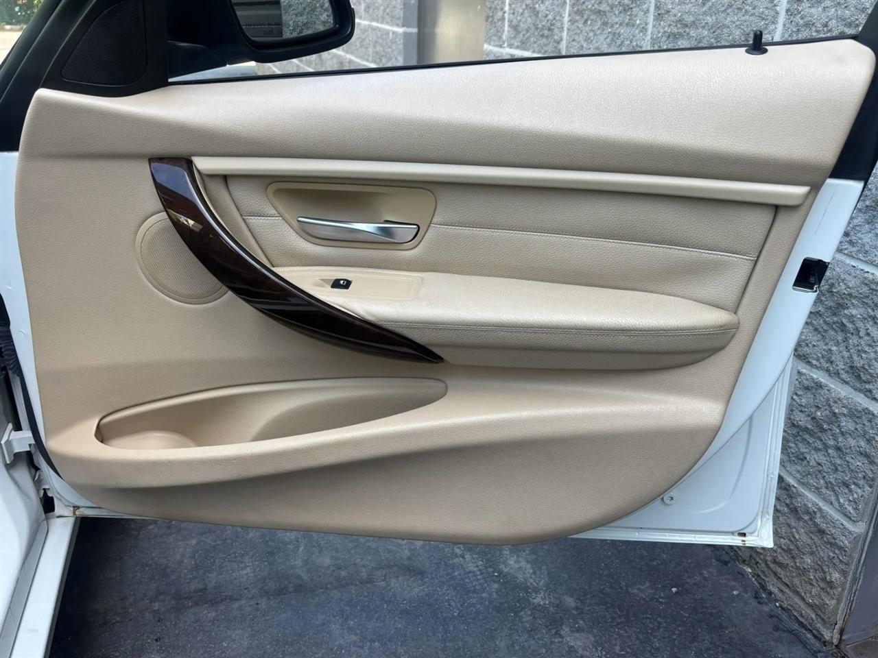 BMW 3-Series 335i xDrive Sedan 2014