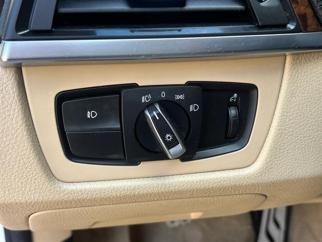 BMW 3-Series 335i xDrive Sedan 2014