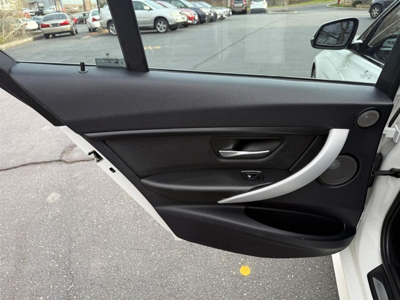 BMW 3-Series 328i Sedan 2014