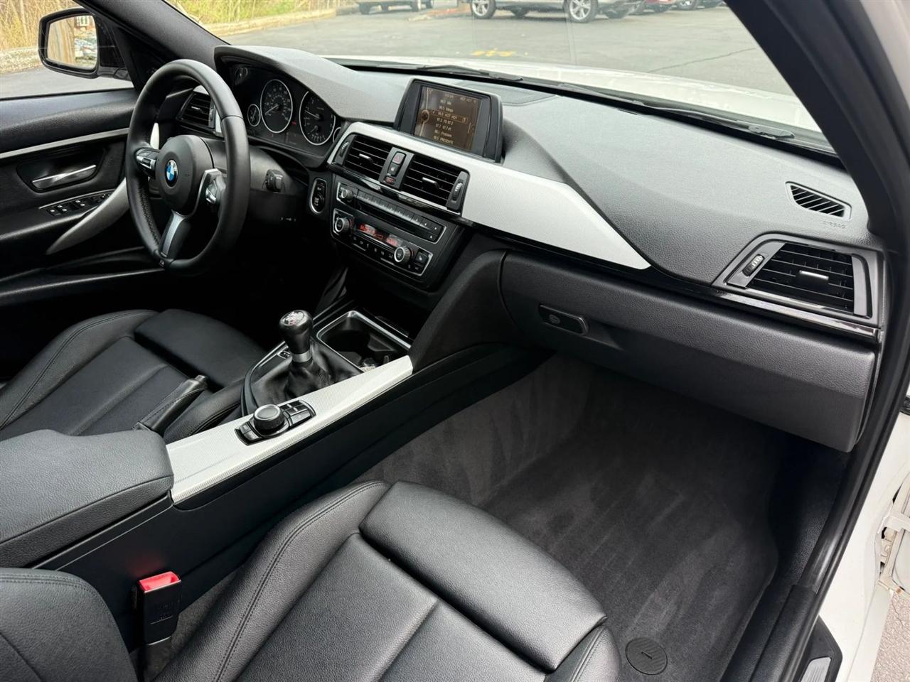 BMW 3-Series 328i Sedan 2014