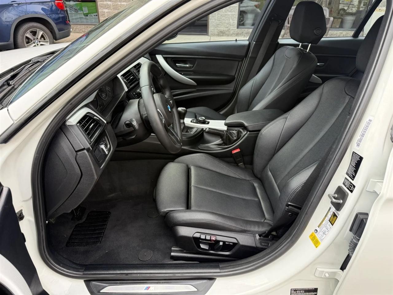 BMW 3-Series 328i Sedan 2014