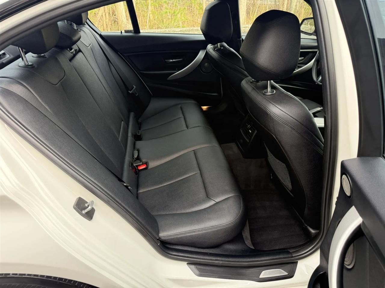 BMW 3-Series 328i Sedan 2014