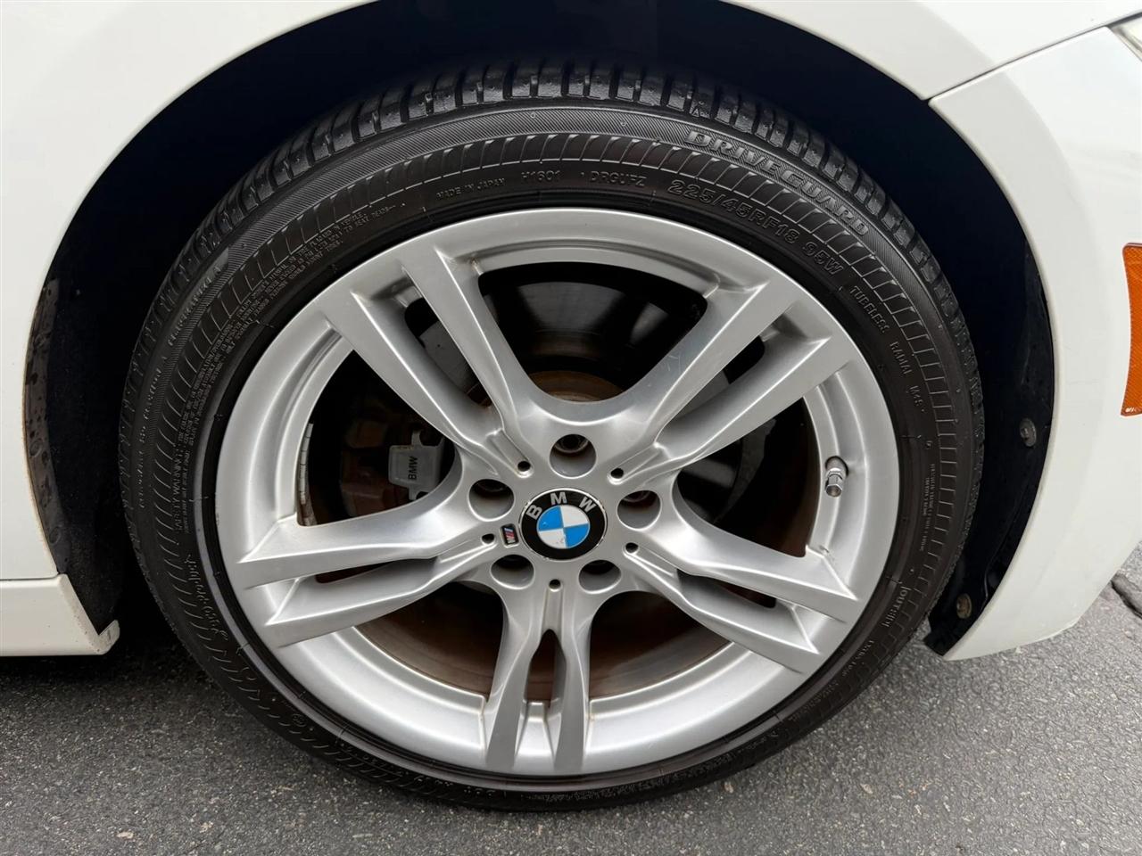 BMW 3-Series 328i Sedan 2014