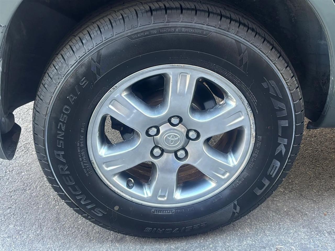 Toyota Highlander Limited V6 4WD 2007