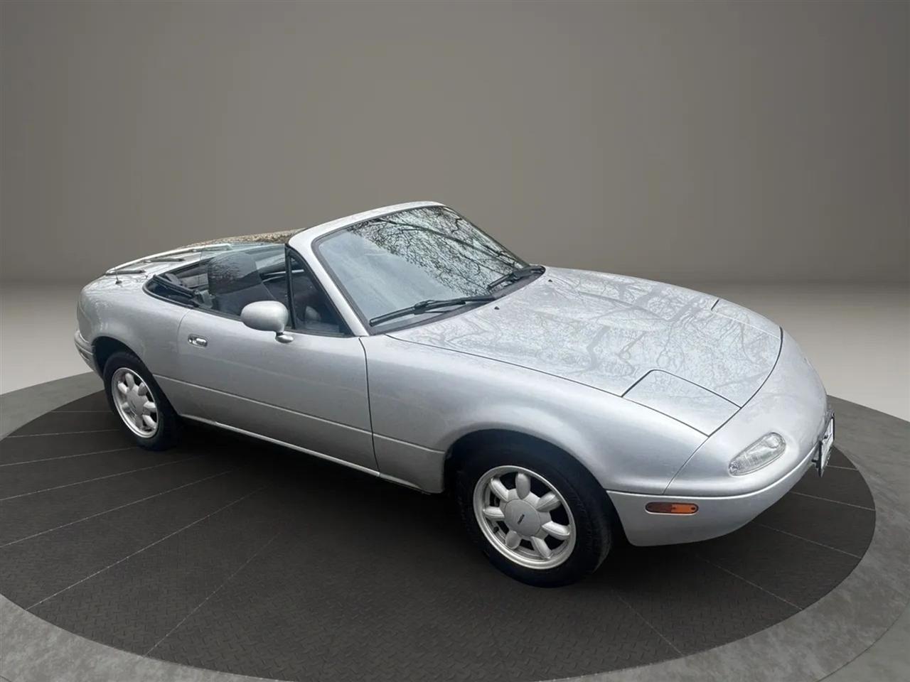 Mazda MX-5 Miata Base 1990