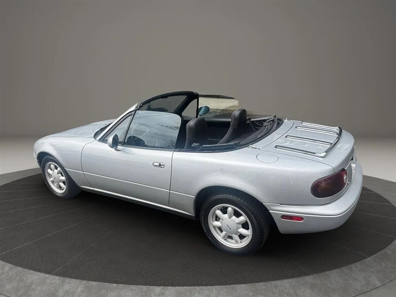 Mazda MX-5 Miata Base 1990