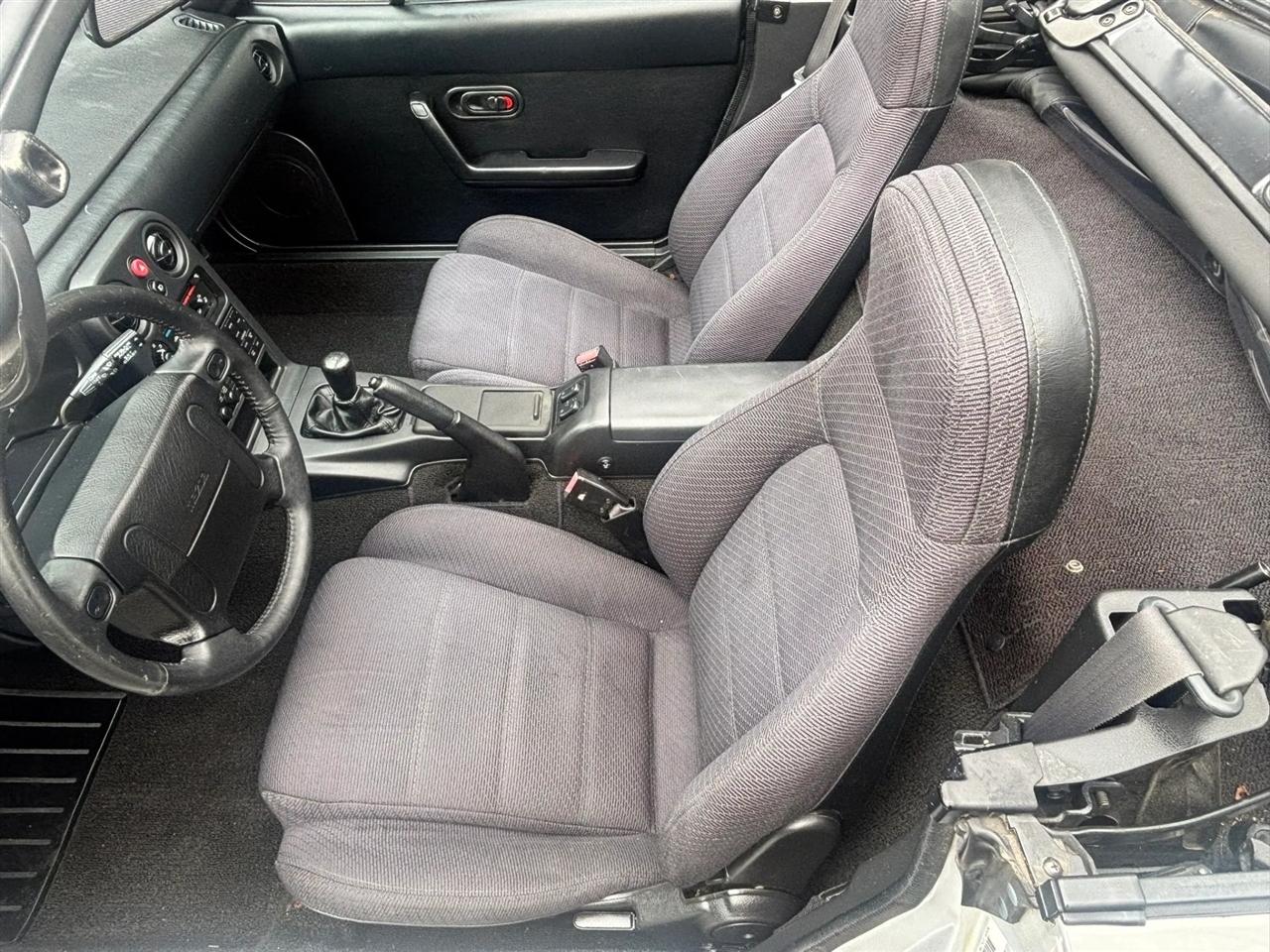 Mazda MX-5 Miata Base 1990