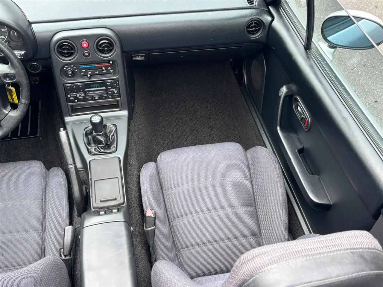 Mazda MX-5 Miata Base 1990