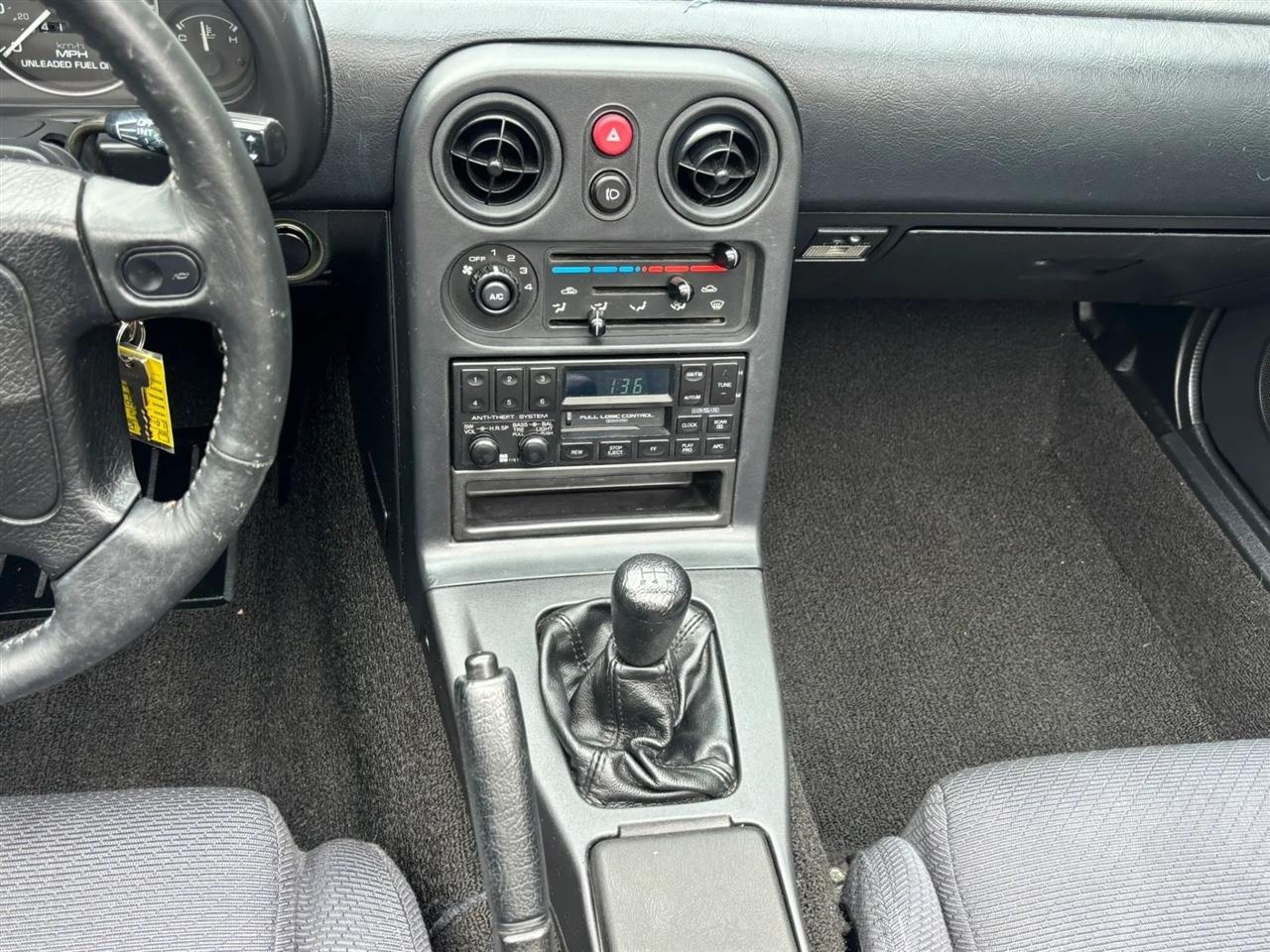 Mazda MX-5 Miata Base 1990