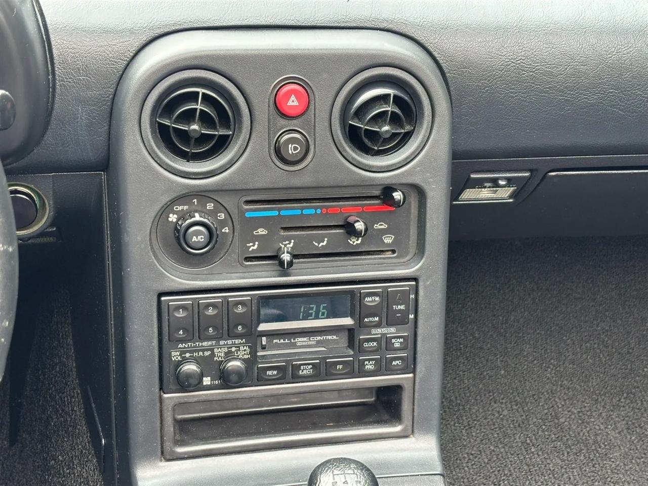 Mazda MX-5 Miata Base 1990