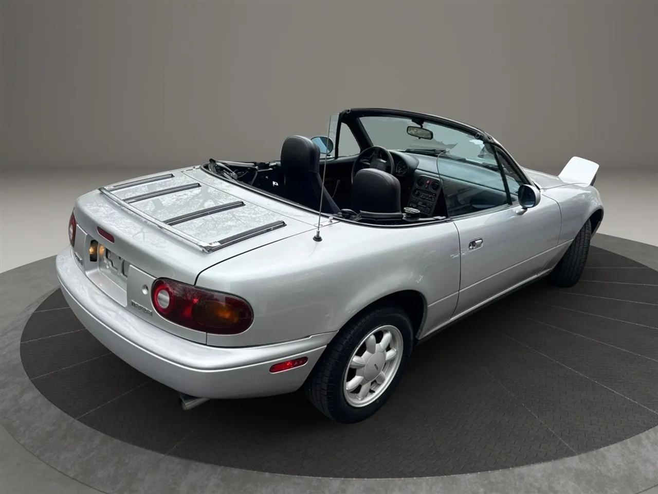 Mazda MX-5 Miata Base 1990