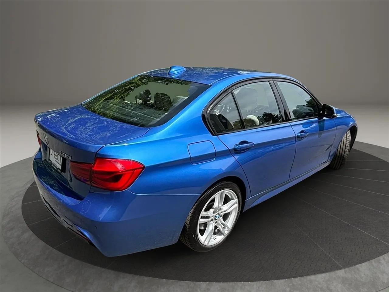 BMW 3-Series 330i xDrive SULEV Sedan 2017