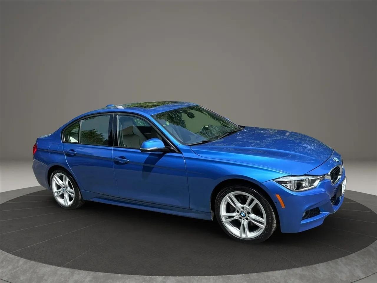 BMW 3-Series 330i xDrive SULEV Sedan 2017