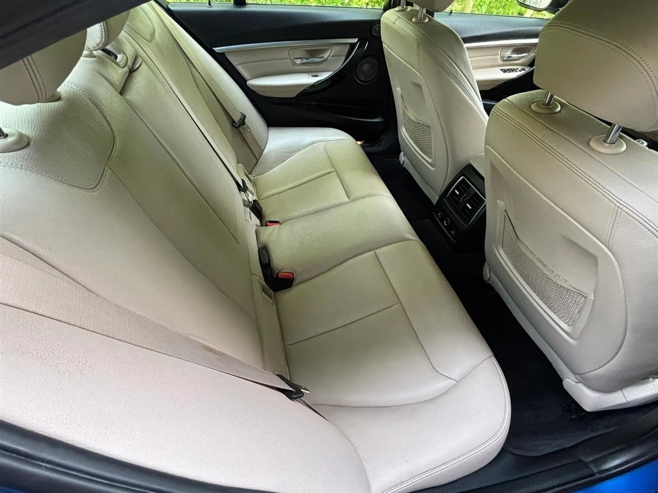 BMW 3-Series 330i xDrive SULEV Sedan 2017