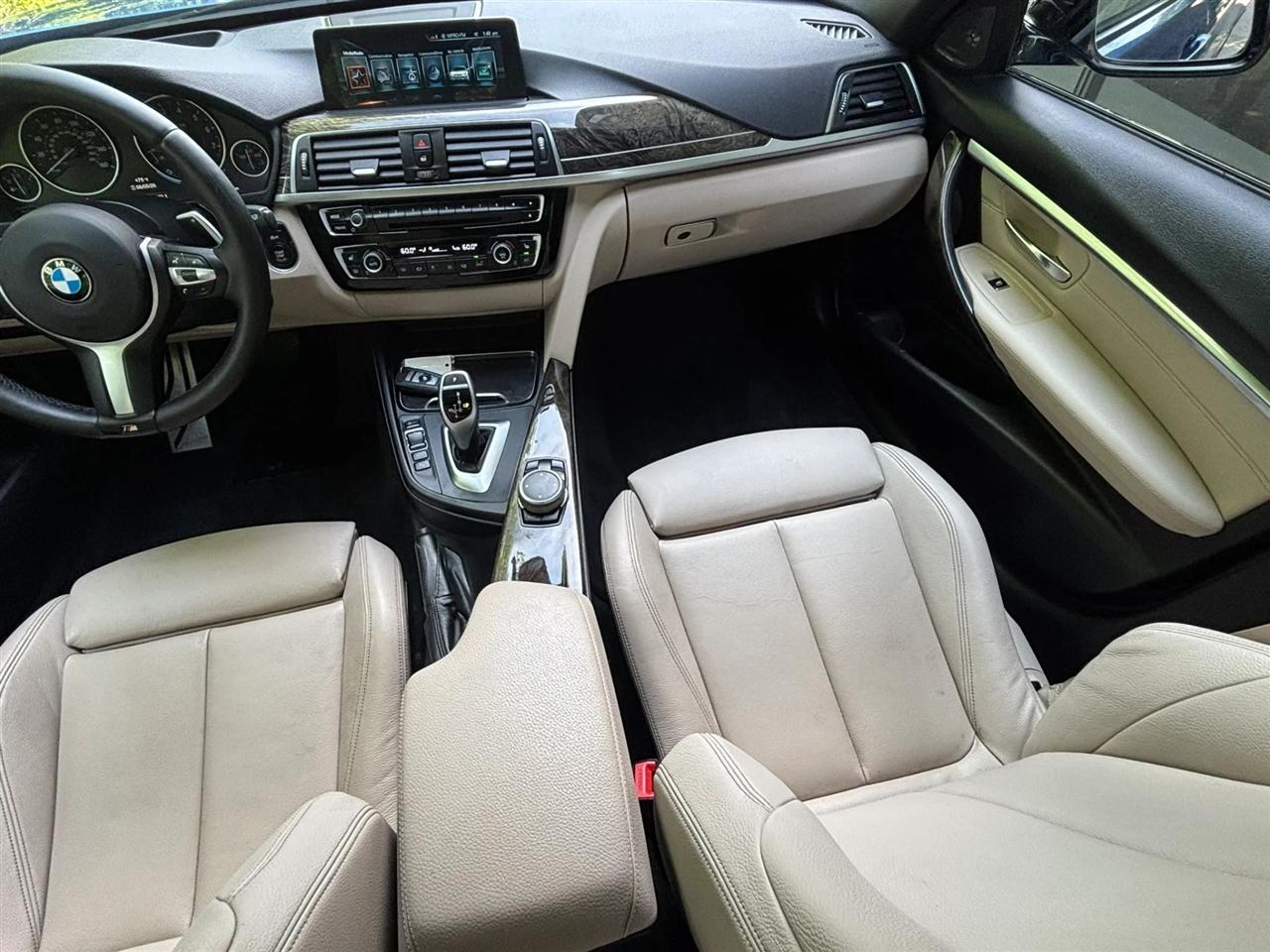 BMW 3-Series 330i xDrive SULEV Sedan 2017