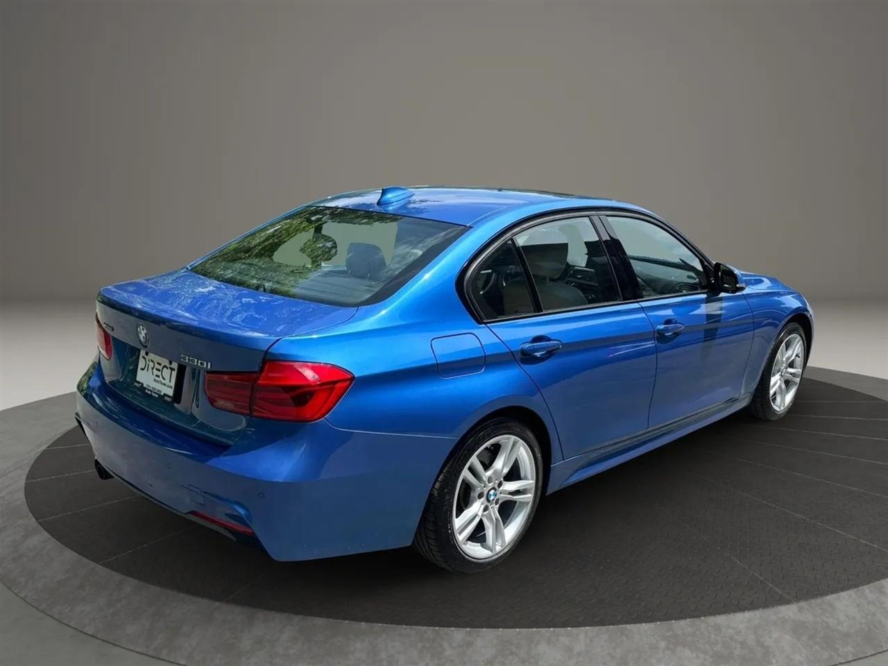BMW 3-Series 330i xDrive SULEV Sedan 2017