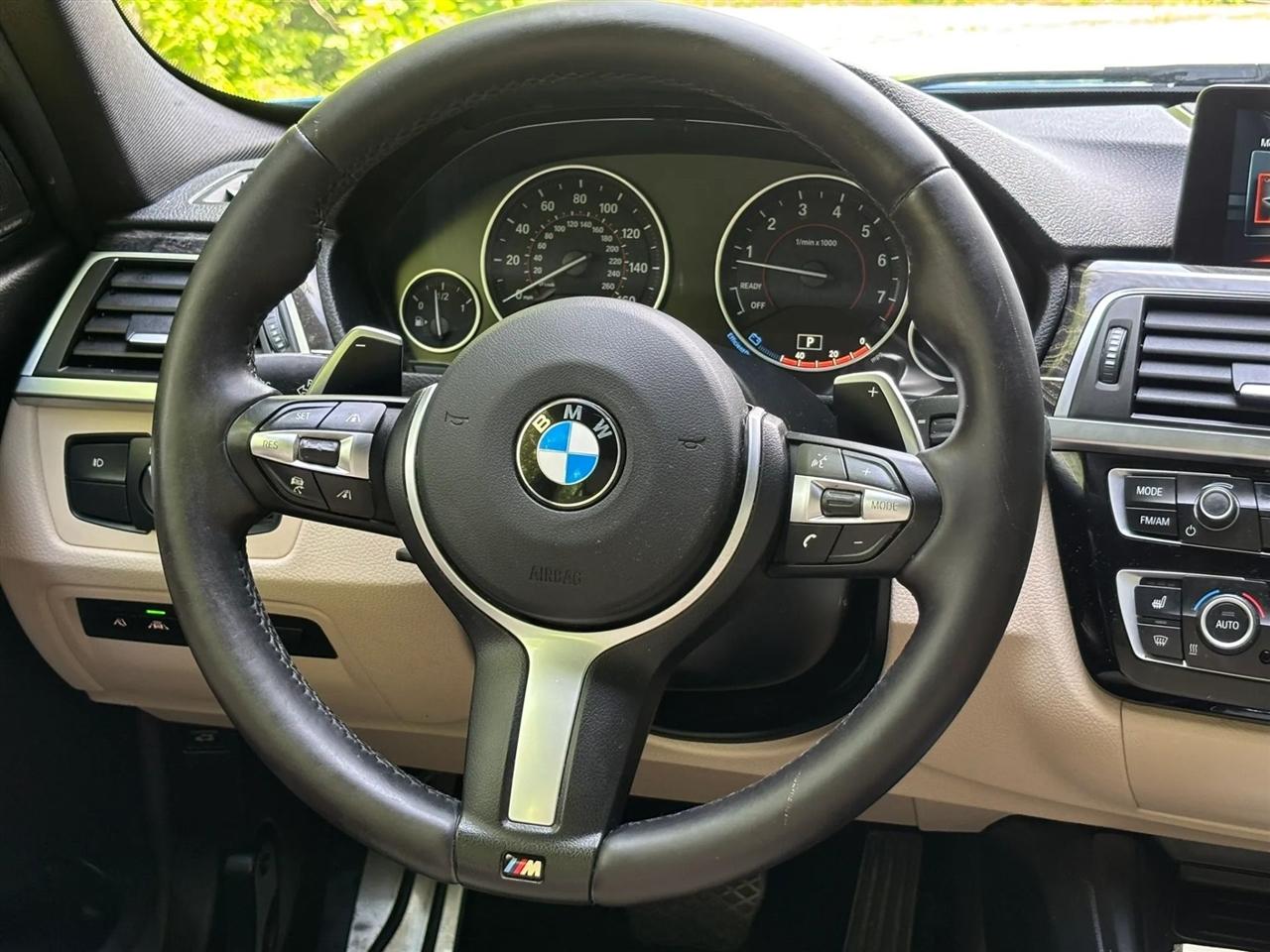 BMW 3-Series 330i xDrive SULEV Sedan 2017
