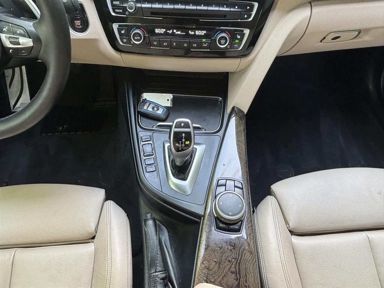 BMW 3-Series 330i xDrive SULEV Sedan 2017