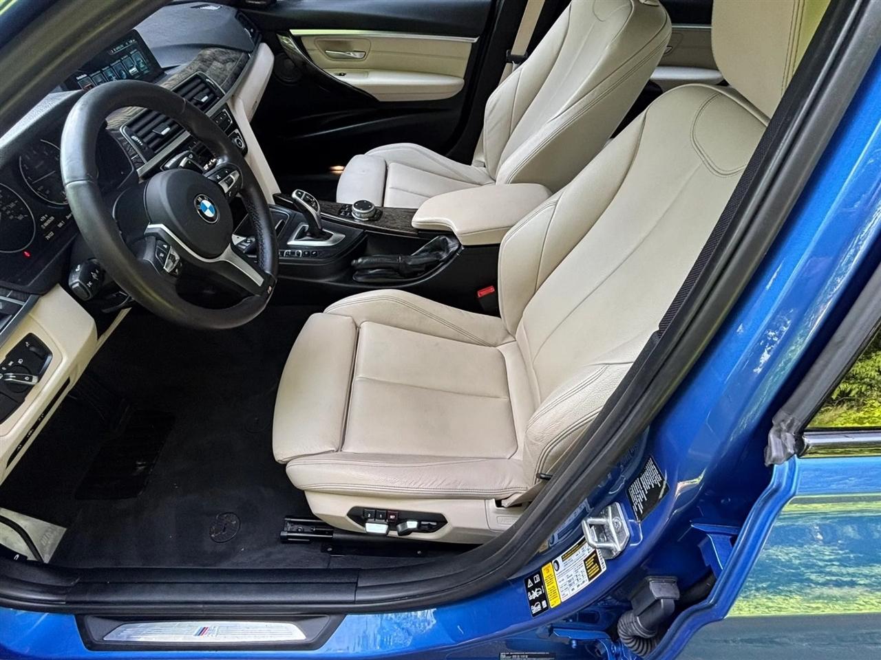 BMW 3-Series 330i xDrive SULEV Sedan 2017