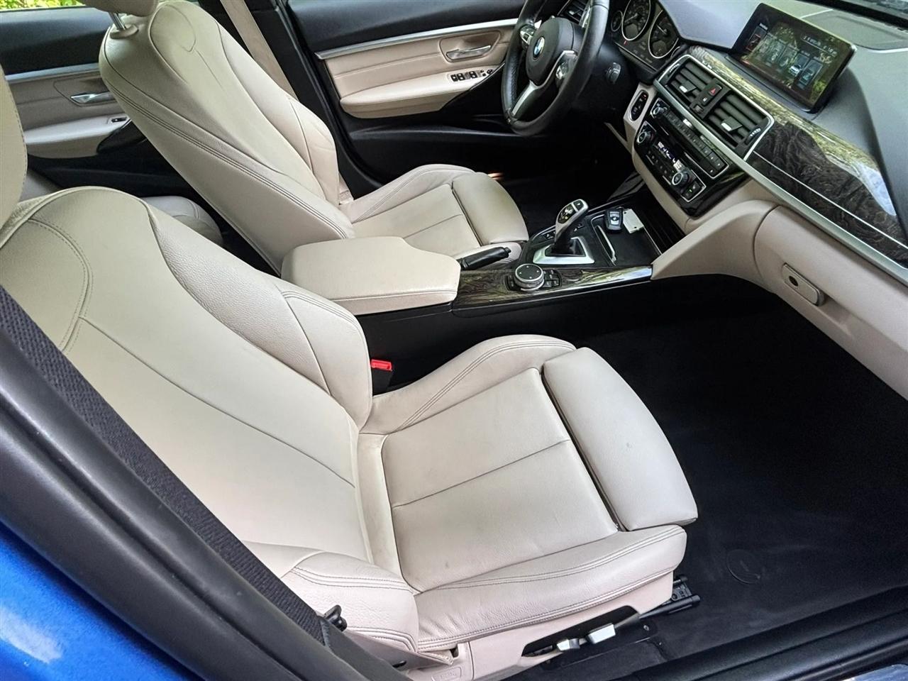 BMW 3-Series 330i xDrive SULEV Sedan 2017