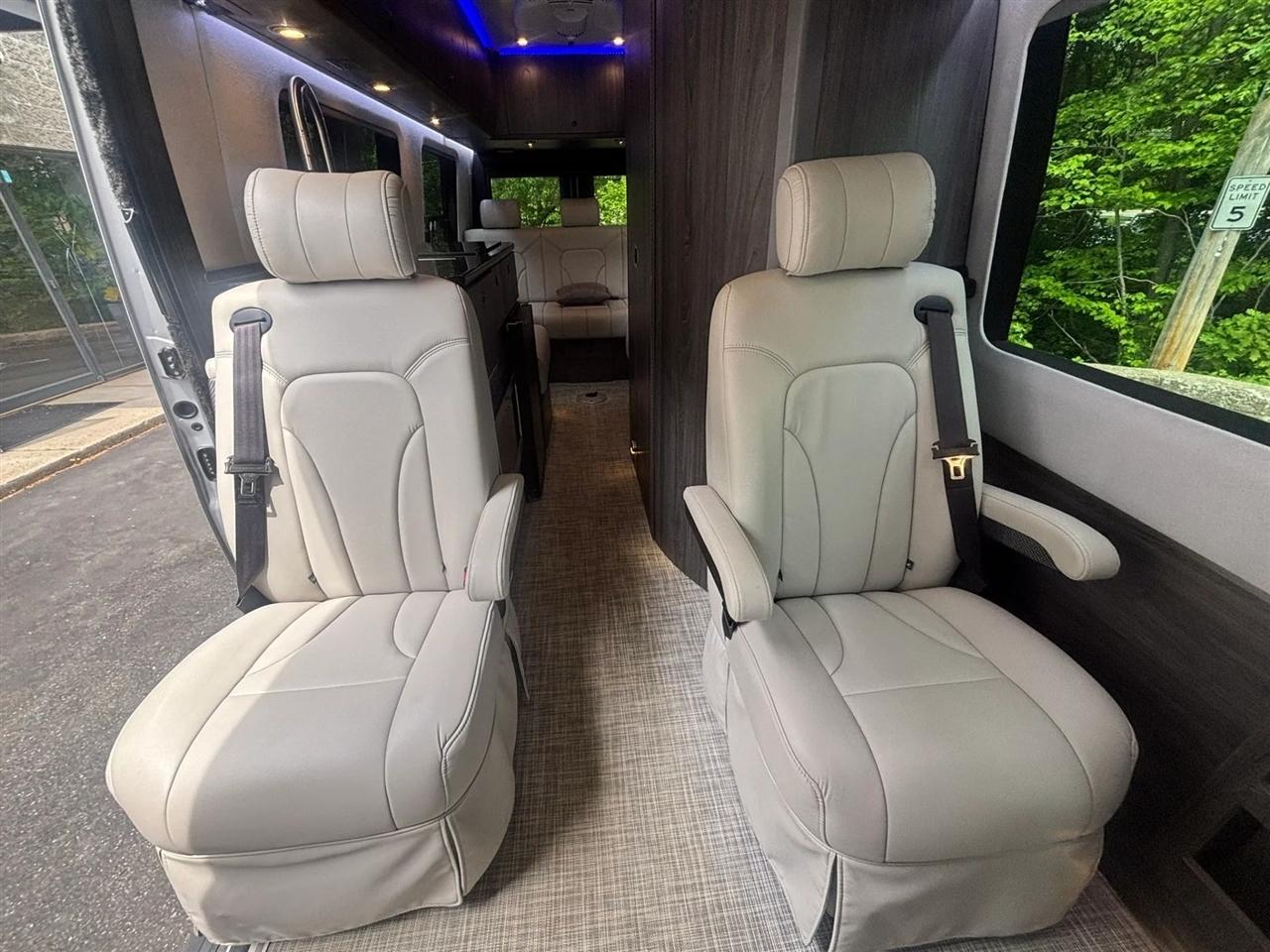 Mercedes-Benz Sprinter 3500 XD 170-in. WB 2019