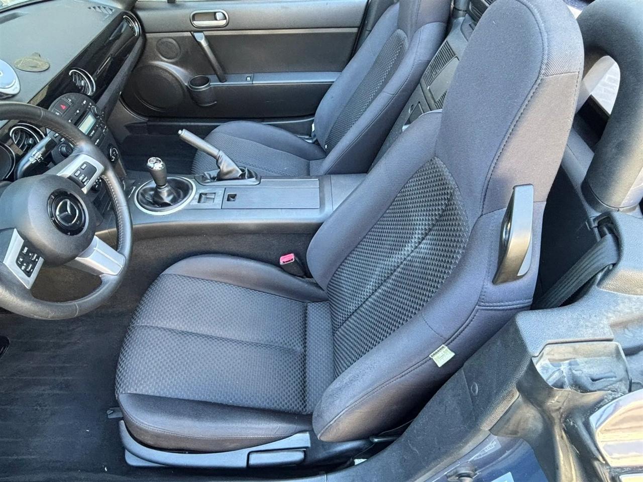 Mazda MX-5 Miata Sport Hard Top 2007
