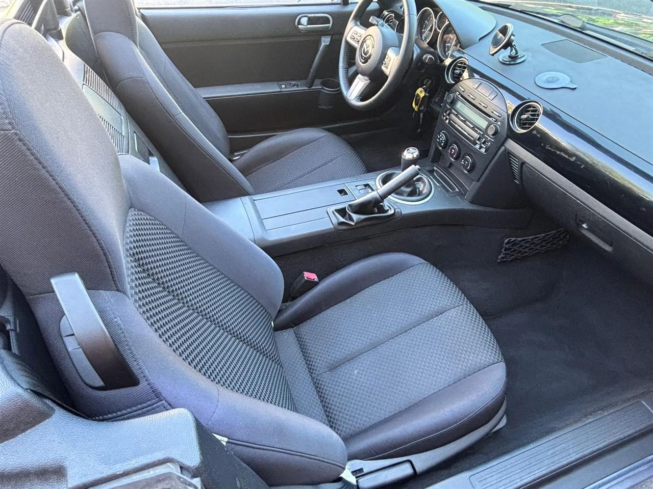Mazda MX-5 Miata Sport Hard Top 2007