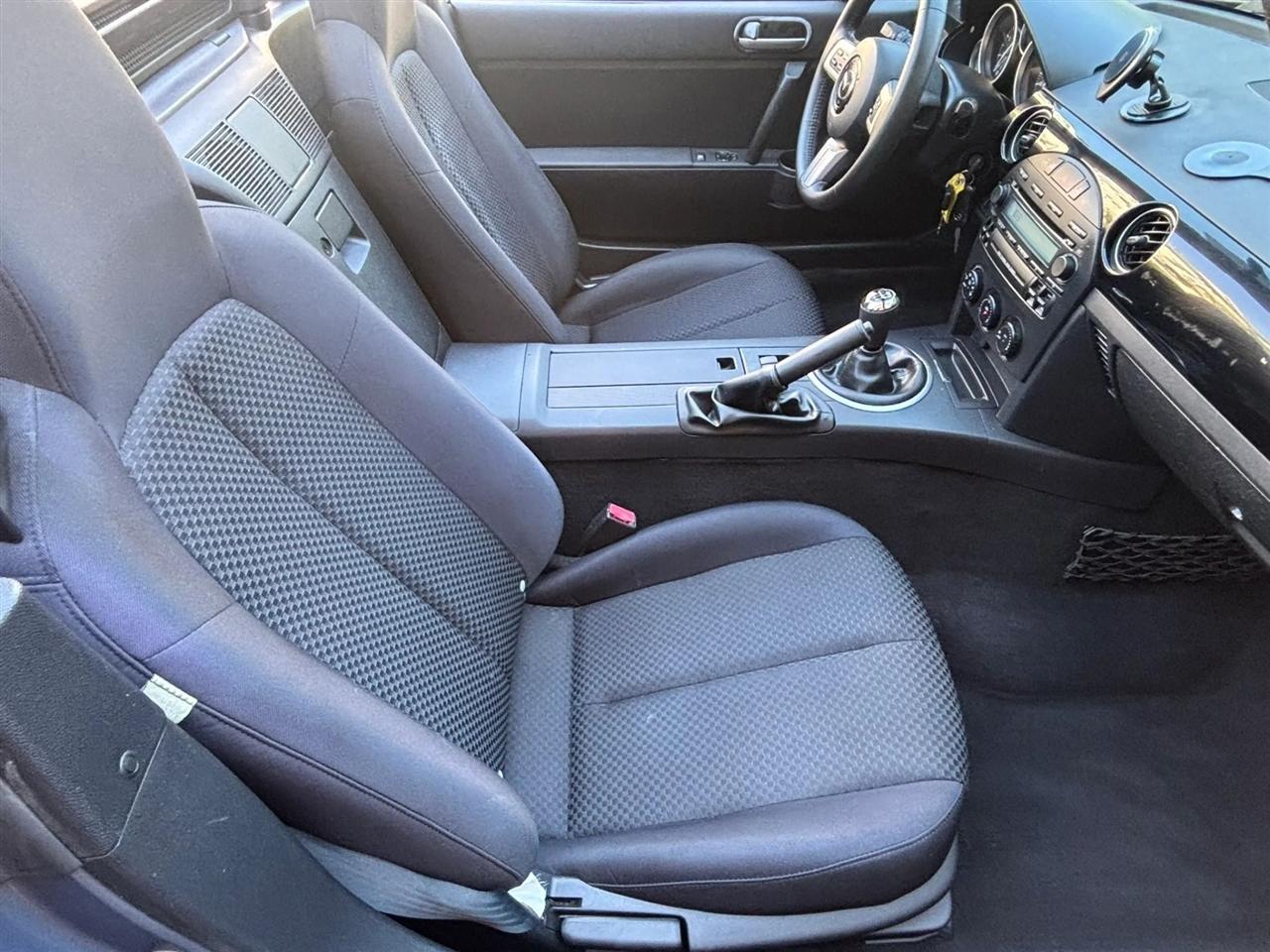 Mazda MX-5 Miata Sport Hard Top 2007