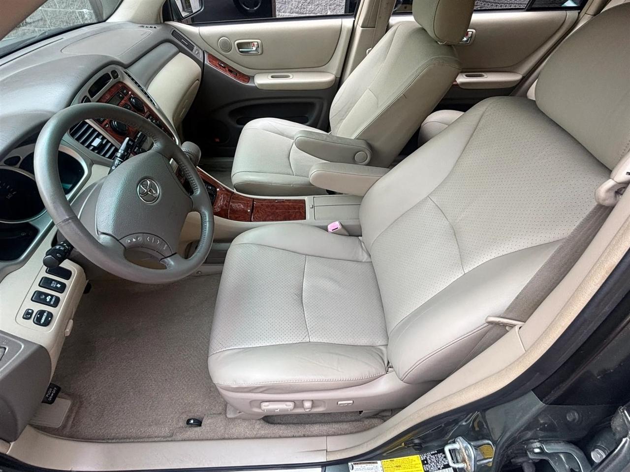 Toyota Highlander Limited V6 4WD 2007