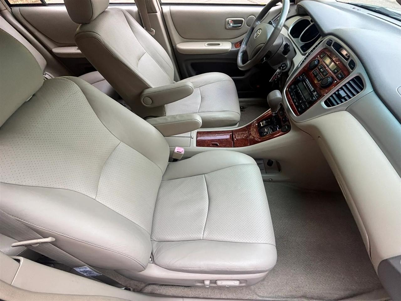 Toyota Highlander Limited V6 4WD 2007