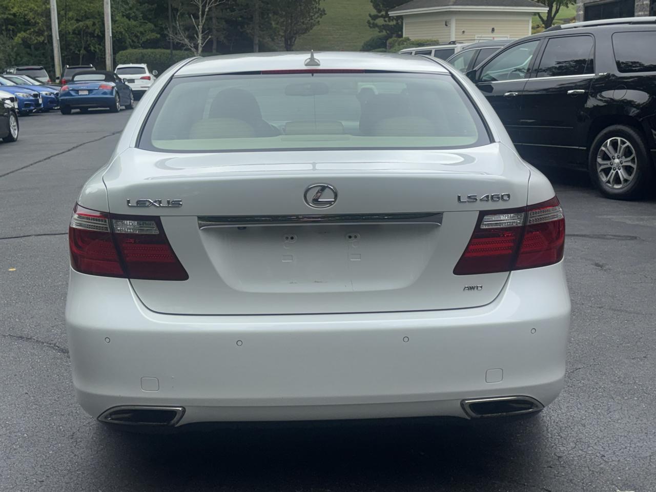 Lexus LS 460 Luxury Sedan AWD 2009