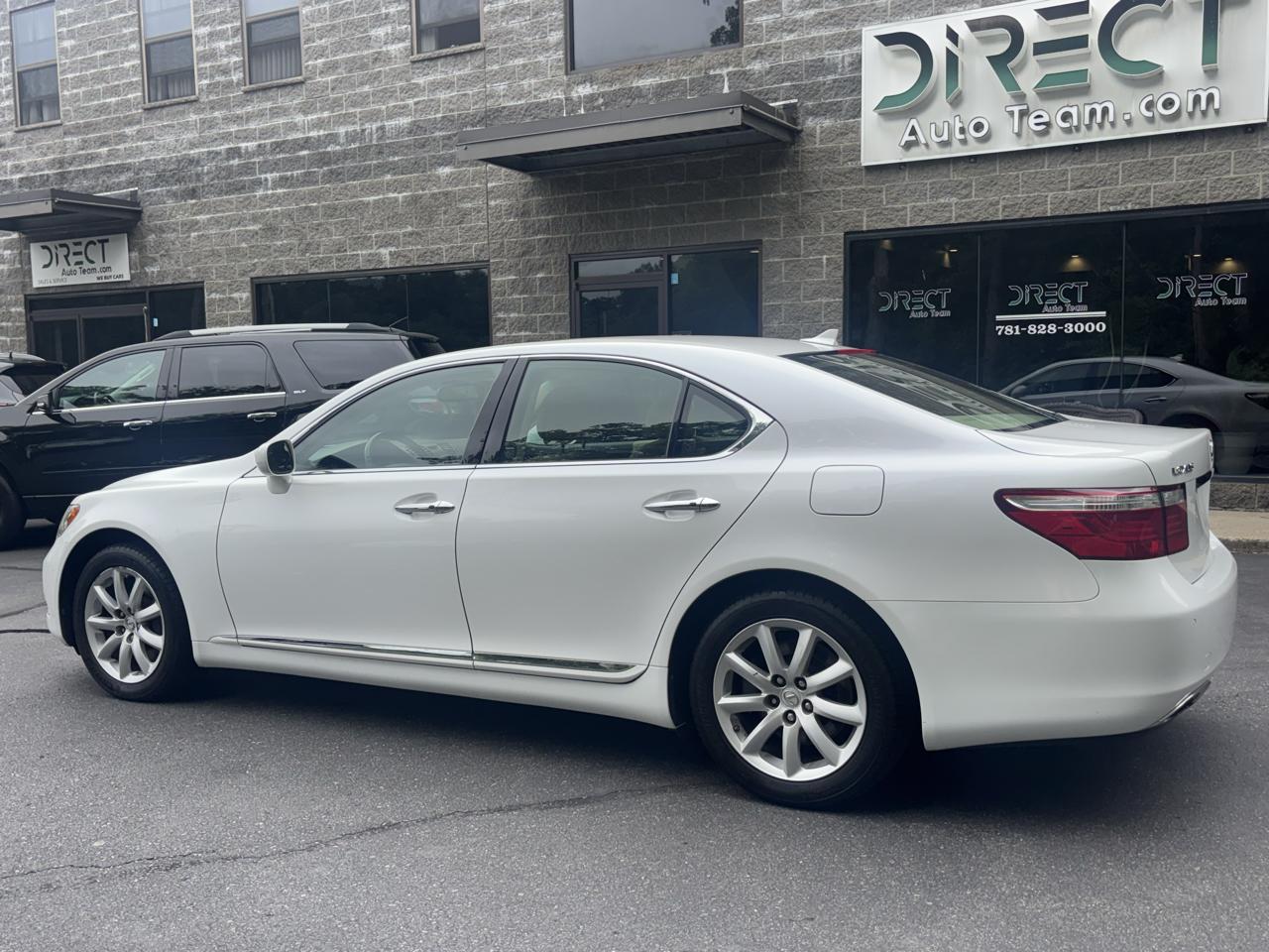 Lexus LS 460 Luxury Sedan AWD 2009