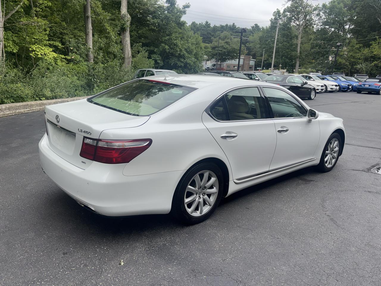 Lexus LS 460 Luxury Sedan AWD 2009